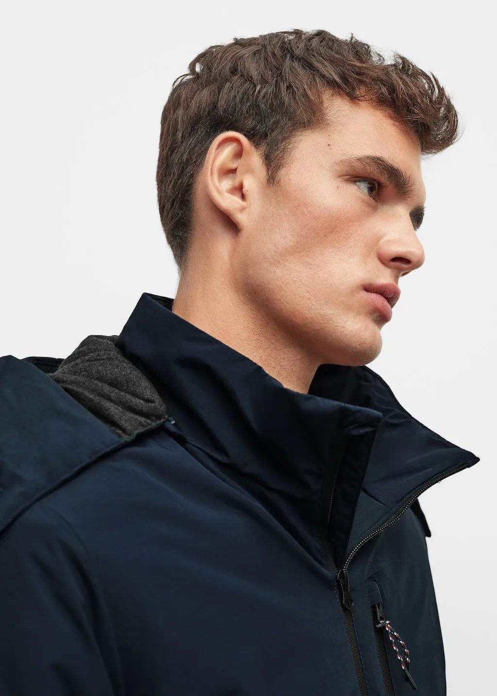 Anorak con tasche e zip