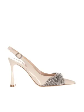 Décolleté slingback in vernice con fiocco strass